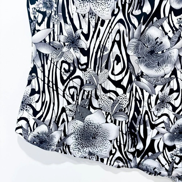 INITIATIVES Black & Beige Asymmetrical Floral Top - Picture 5 of 8